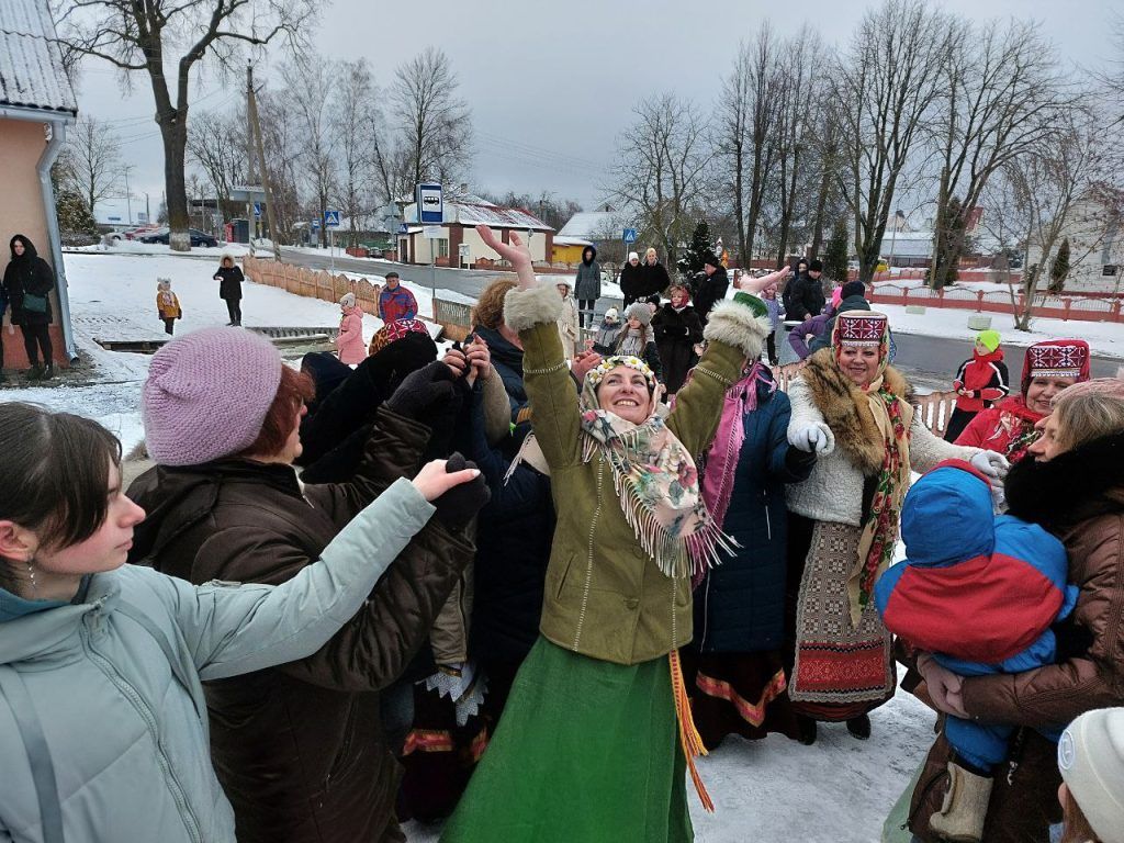 Как праздновали Масленицу посмотрели в Щомыслице - Пристоличье