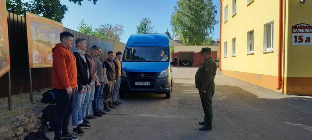 В пристоличье продолжаются сборы военнообязанных