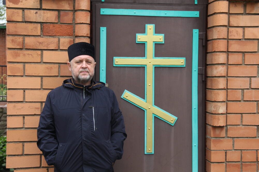 Можно ли покупать иконы в интернете и играть в азартные игры объясняет ...