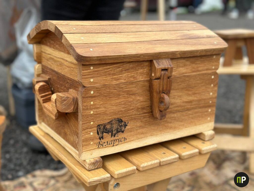 В Колодищи съехались ремесленники со всей Беларуси. Что необычного здесь можно купить