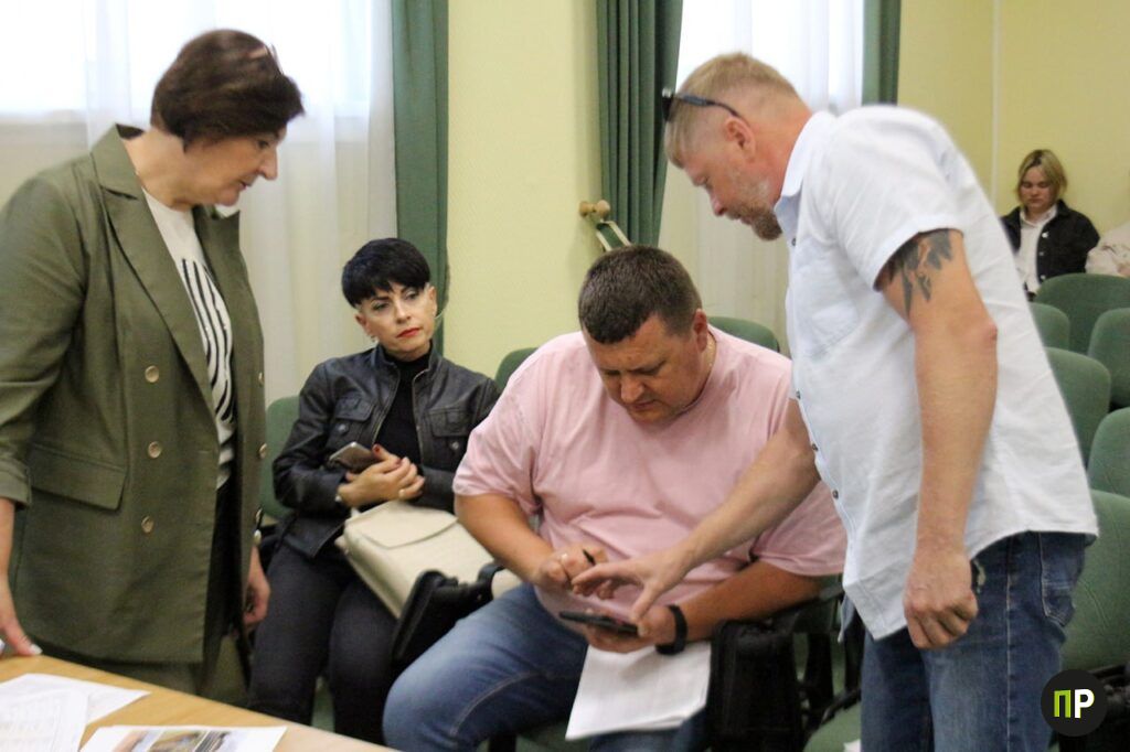 Жителям Заславля рассказали о том, какие работы ведутся в городе