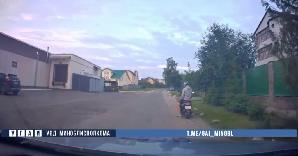 В Минском районе задержали подростков за езду на мотоциклах