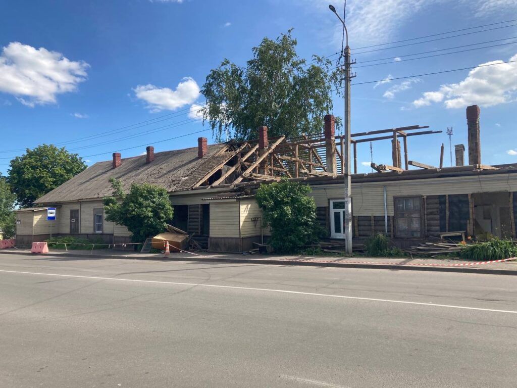 Почему в Заславле начали снос дома, где еще живут люди? Комментарий ГП «Жилищник Минщины»