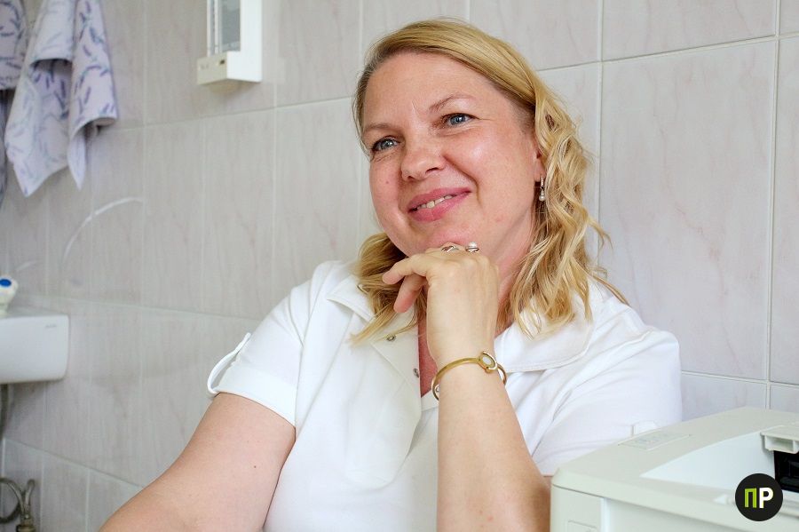 Раньше выходить 500-граммовых детей было немыслимо. Акушерка из Заславля – о ведении беременности и родах