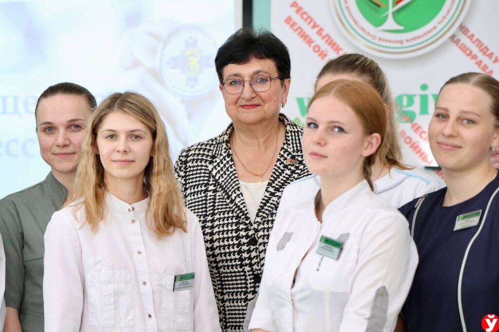 42 молодых специалиста приступили к работе в областном клиническом госпитале