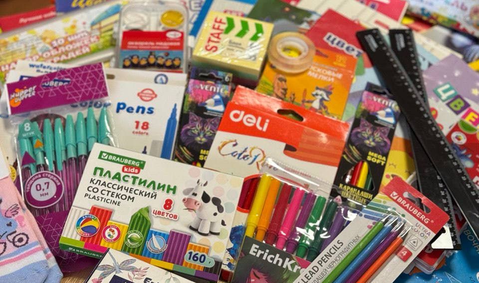 Собираем добро в портфели: как помочь ребенку из Минского района пойти в школу