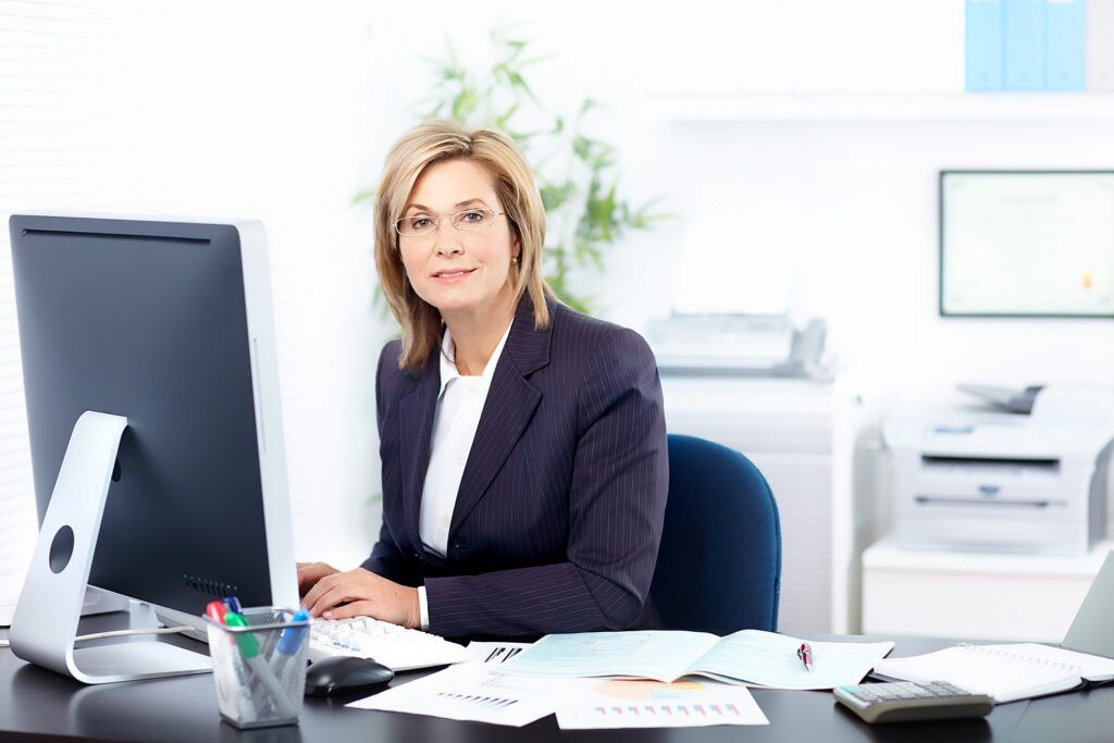 Работа с зарплатой до 5500 BYN: составили топ вакансий в Минском районе