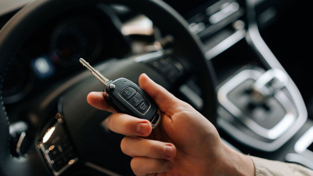 Мужчина угнал электромобиль в Валерьяново для поездки на соседнюю улицу