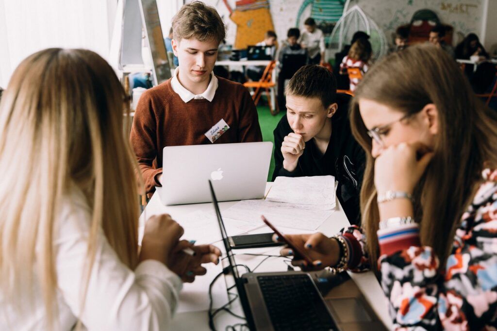 Бизнес-инкубатор хочет создать в Колодищах фаблаб для подростков