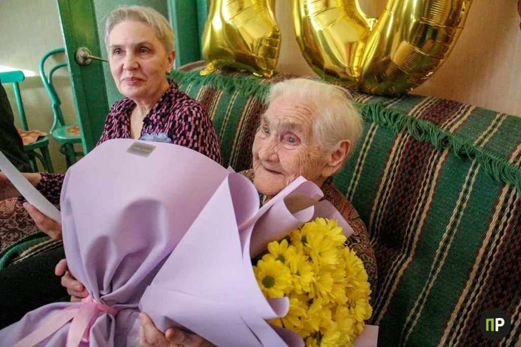 Вековой путь: заславчанке исполнилось 100 лет