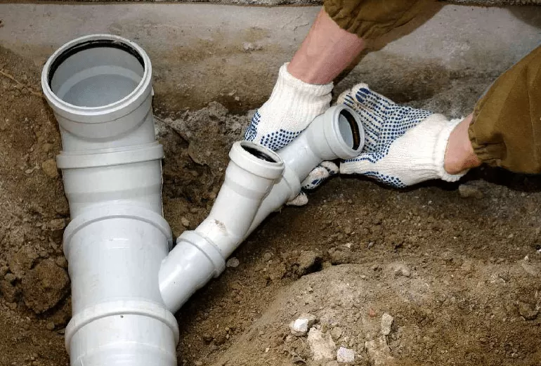 Как салфетки и жир выводят из строя канализацию Минского района