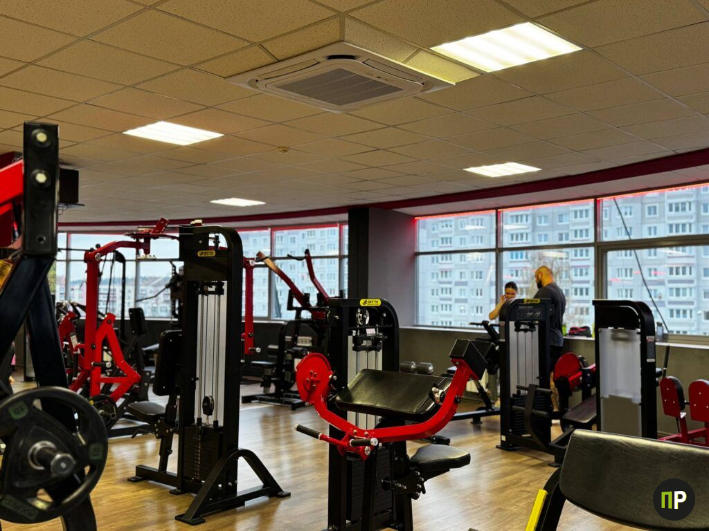 В какой зал пойти в Боровлянах? Сравниваем цены, плюсы и минусы