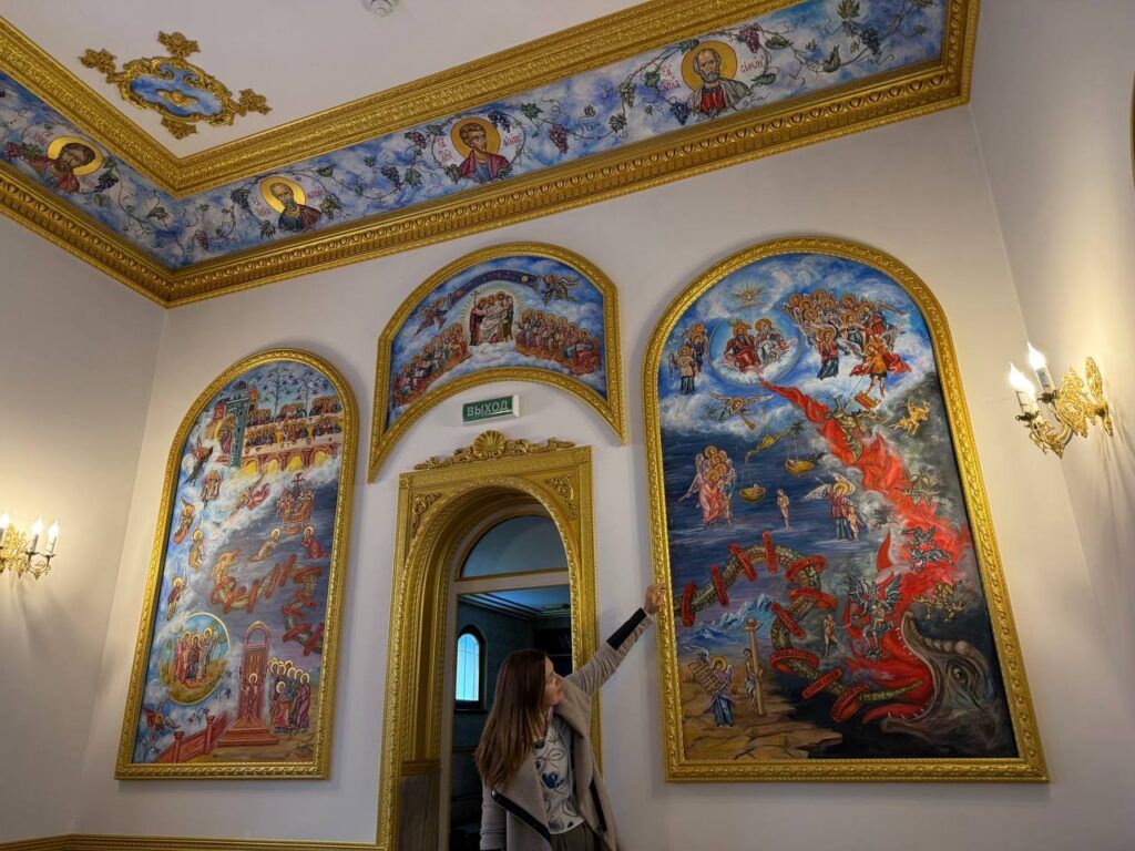 Искусство, рожденное в тишине: почему юрист из Минска нашла себя в иконописи в деревне