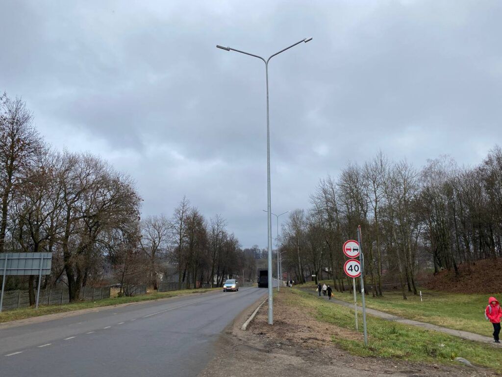 В Новом Дворе зажглось новое уличное освещение