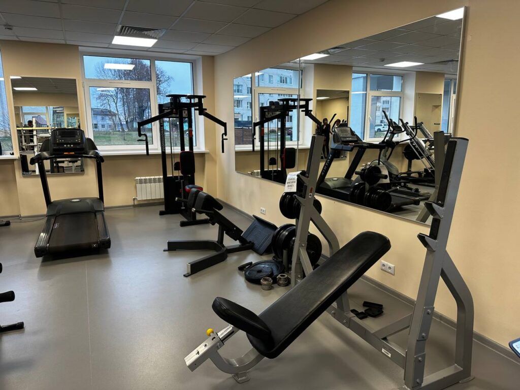 В Новом Дворе открыли тренажерный зал: рассказываем про цены и скидки