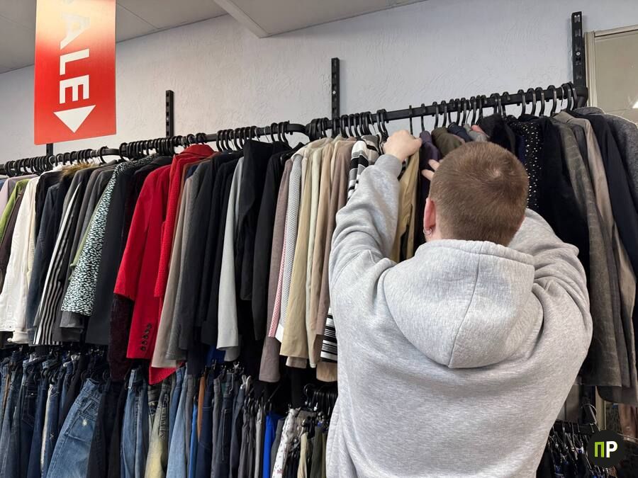 Рассказываем, где под Минском за 15 рублей можно купить брендовую одежду