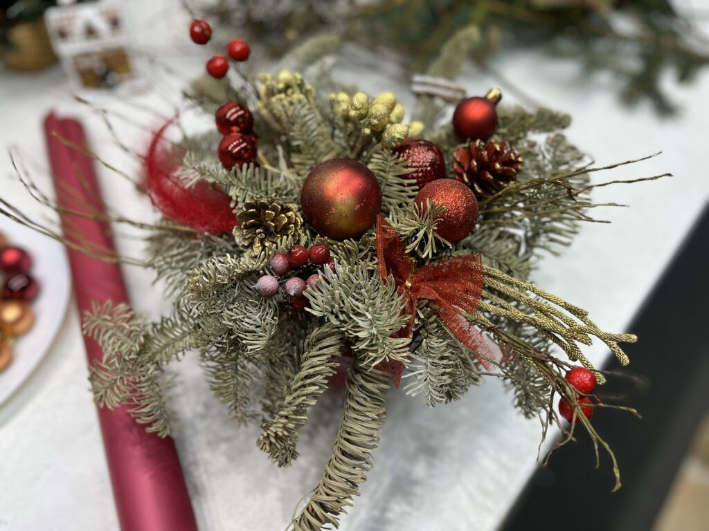 Как создать новогоднее настроение из хвои, шишек и апельсинов