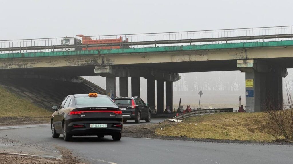 Участок путепровода М‑6 с выездом на Хатежино и Таборы открыли после ремонта
