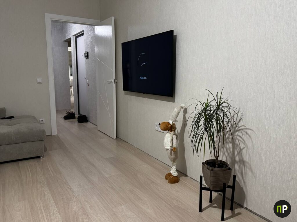 Как семья из Боровлян превратила новостройку в современную квартиру за 40 000 BYN