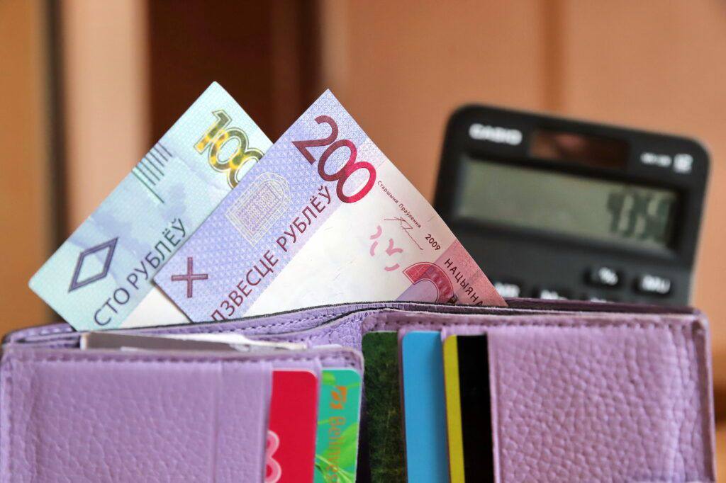 Как жителям Минского района перейти на электронные платежки за ЖКУ