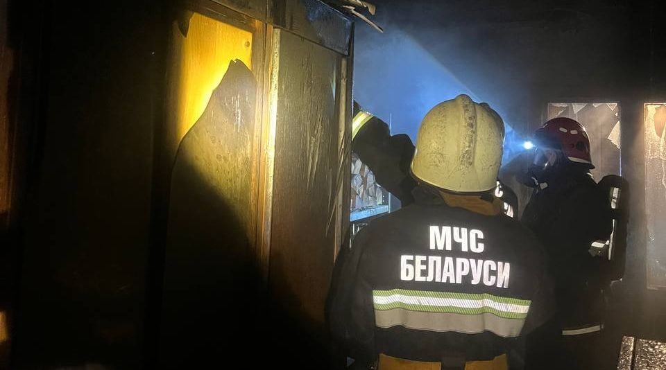 В Минском районе из-за перекала печи сгорел дачный дом