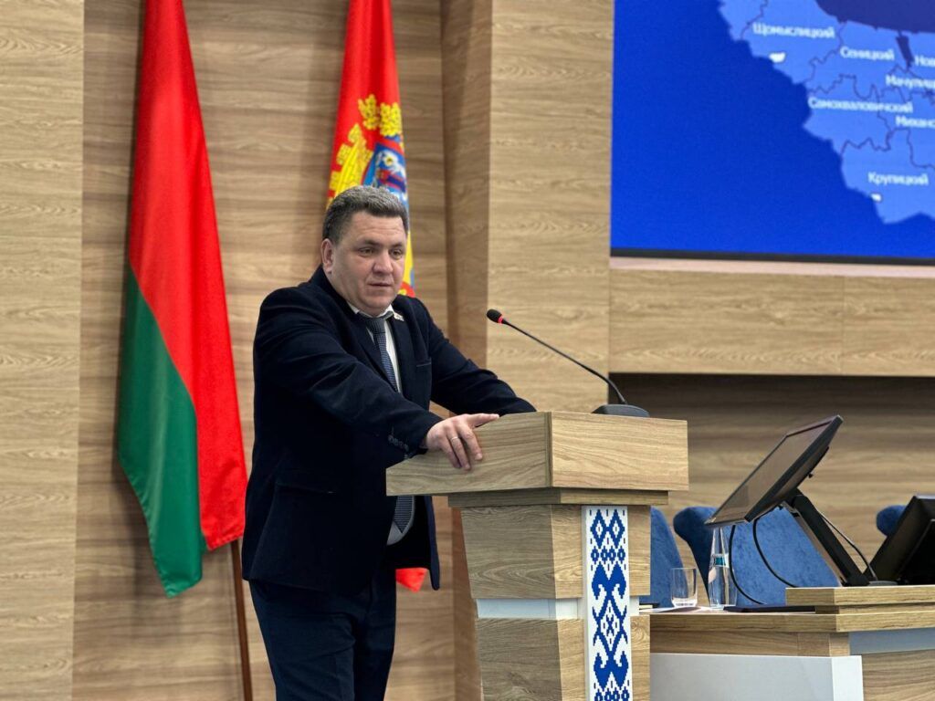 Денис Колесень