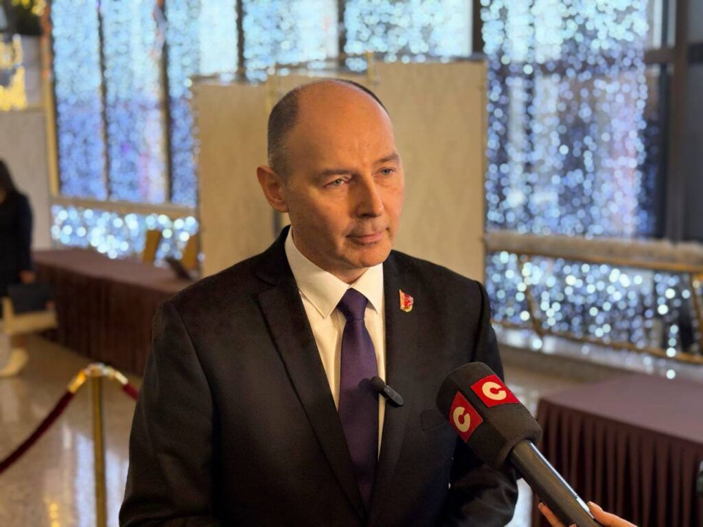 Алексей Кушнаренко поздравляет жителей Минской области с Новым годом