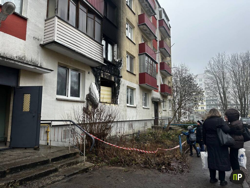 Как соседи спасали мать и ребёнка из горящей квартиры в Колодищах