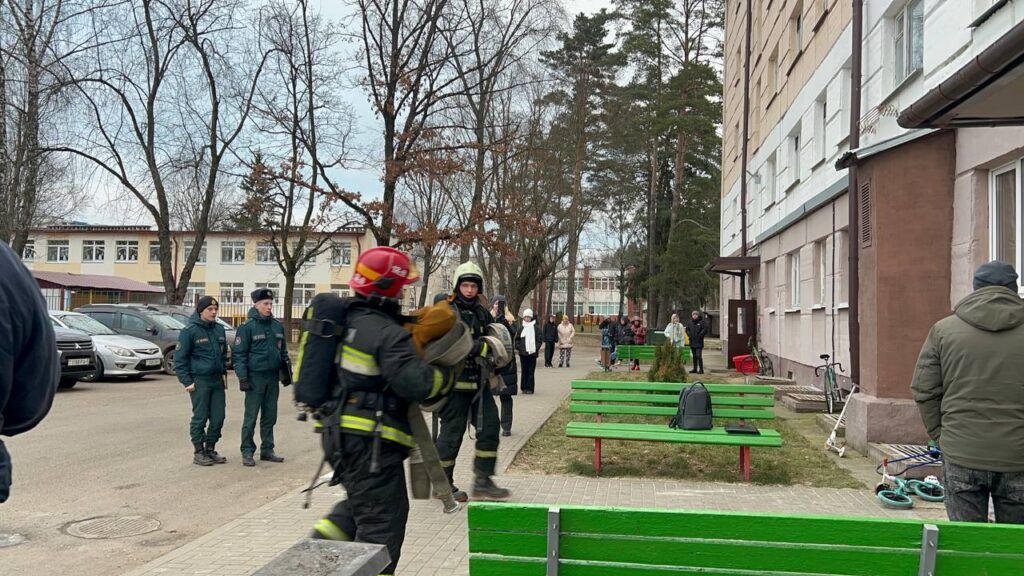 В общежитии Минского района отработали эвакуацию людей при пожаре