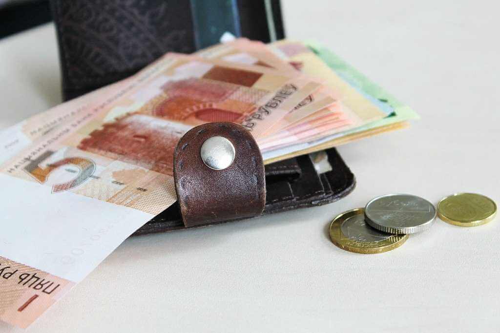 Пенсии в Беларуси вырастут в среднем до 1070 рублей