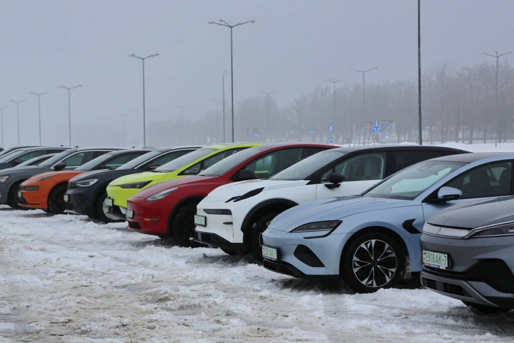 В Беларуси для электромобилей вводится транспортный налог. Рассказываем про изменения и сроки