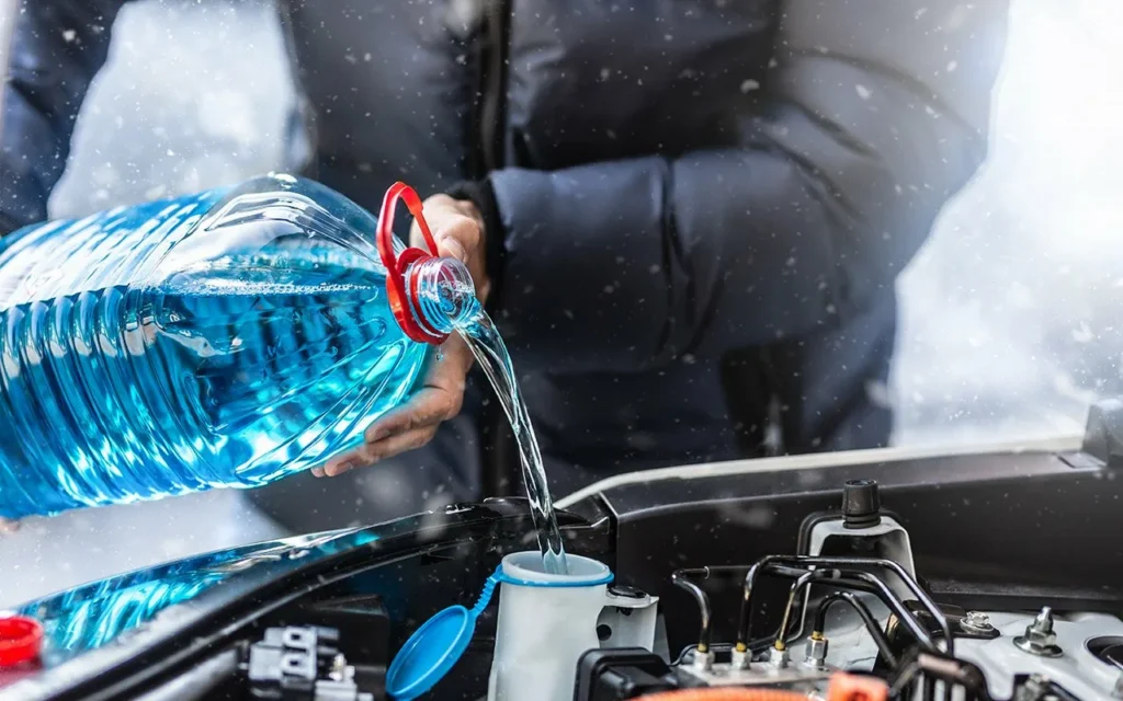 Санслужба Минского района рассказала об опасных марках незамерзайки