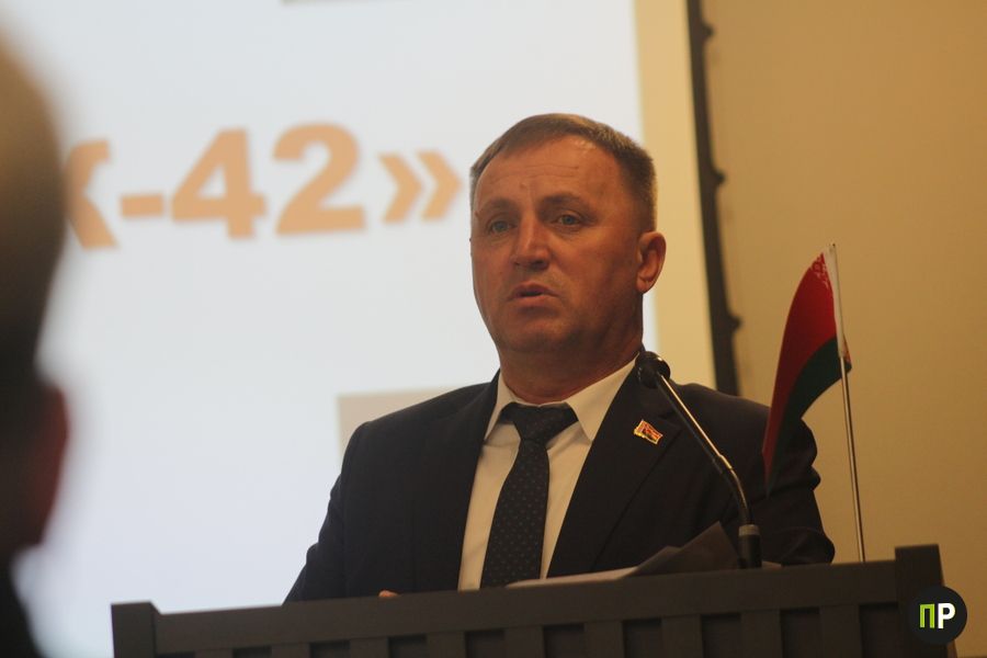 Помощник Президента встретился с коллективом ОАО «ПМК-42» в Заславле