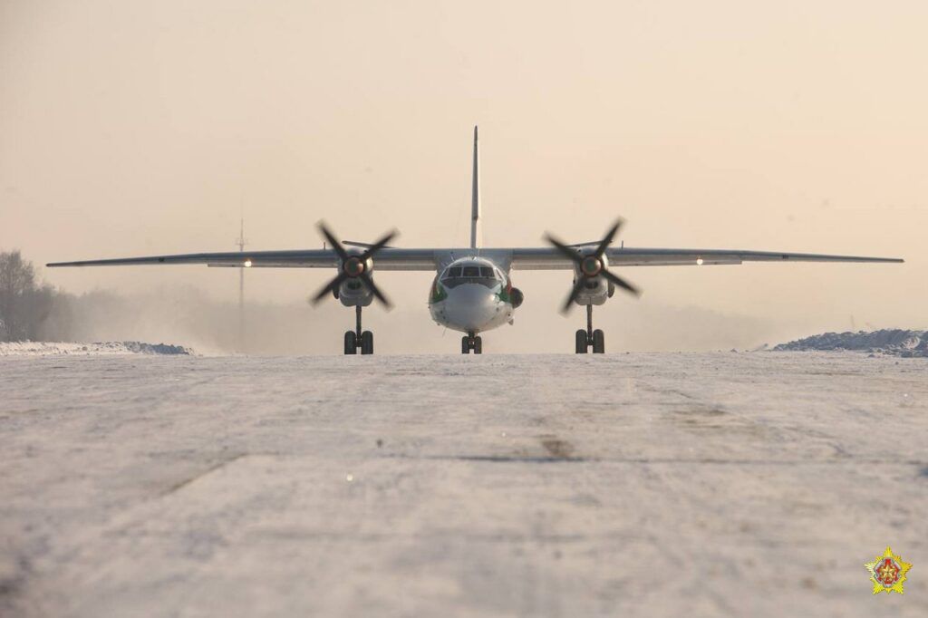 На аэродроме под Минском проходят масштабные командирские полеты