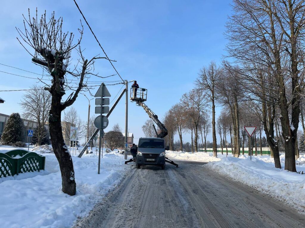 На двух улицах Луговой Слободы установили новые фонари