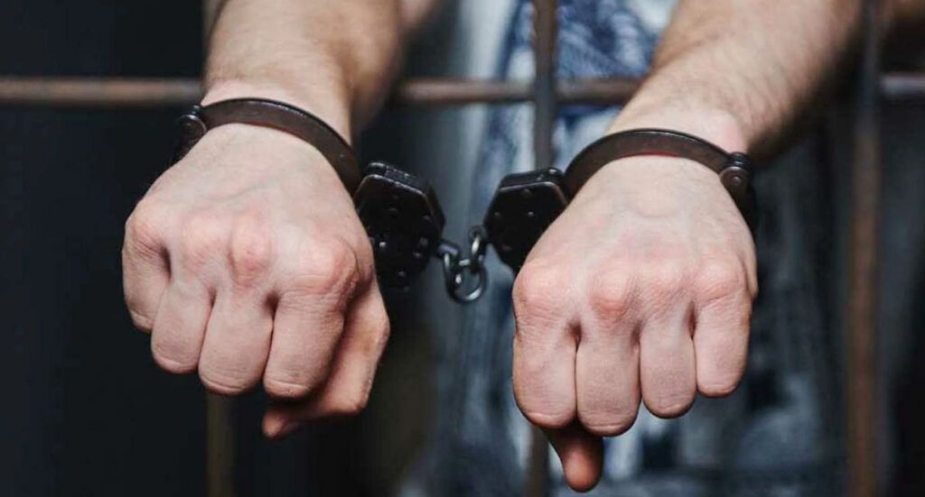 В Минском районе задержали группу мужчин с крупной партией гашиша