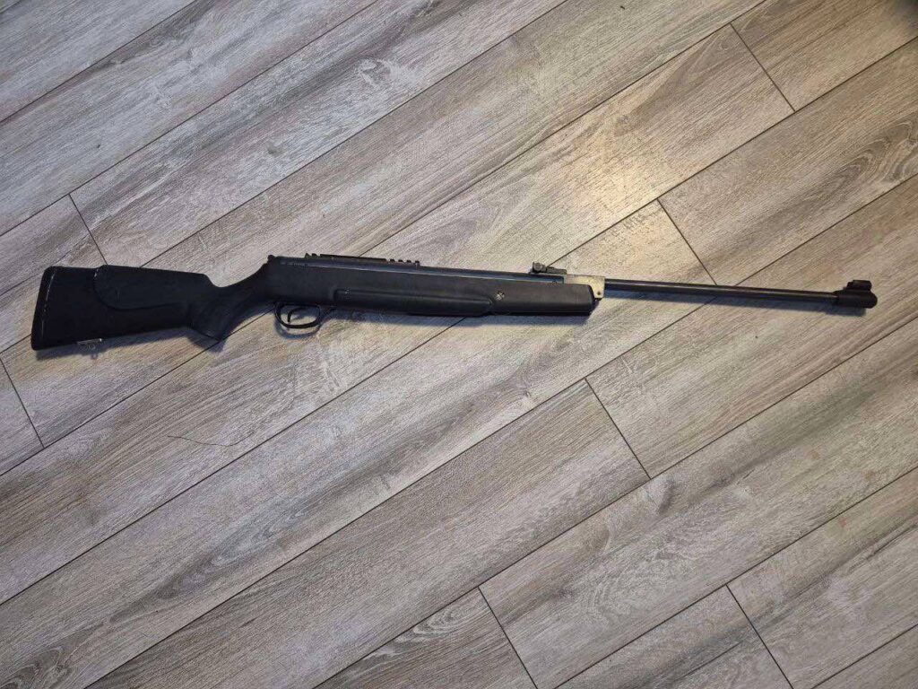 Житель Минского района незаконно хранил самодельную винтовку