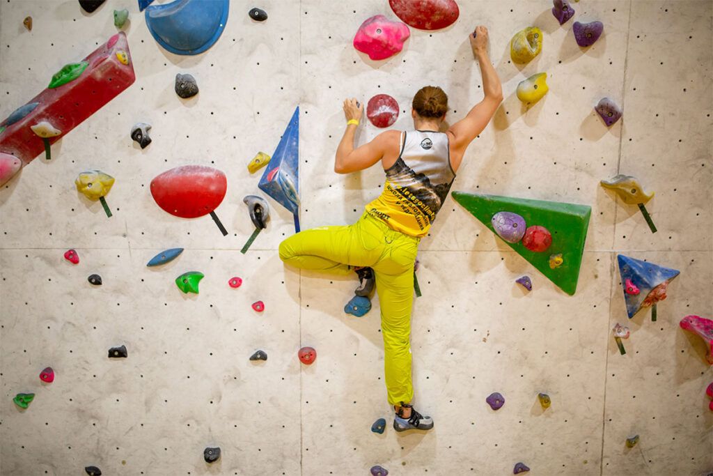 Тренер из Сеницы назвал три причины пойти на скалолазание