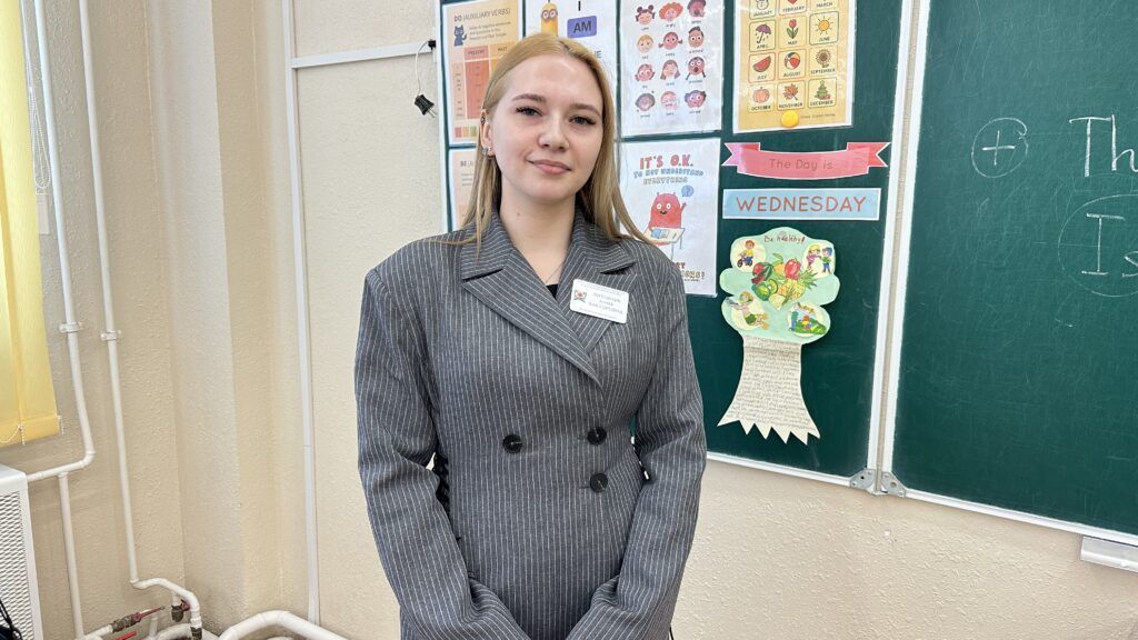 Узнали, сколько зарабатывает и тратит молодой учитель из Колодищей