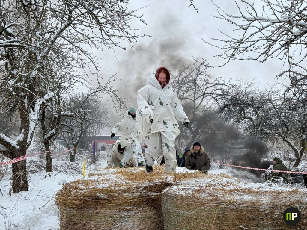 220 старшеклассников Минской области прошли испытания на полигоне в Мачулищах