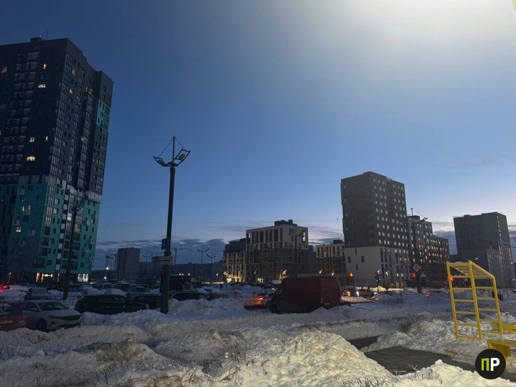 Посмотрели, как в Минском районе скорректировали работу уличного освещения