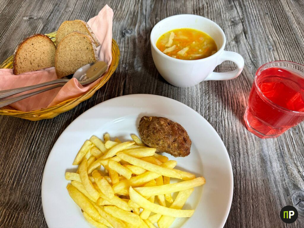 Нашли место под Минском, где можно полноценно пообедать за 5-10 рублей