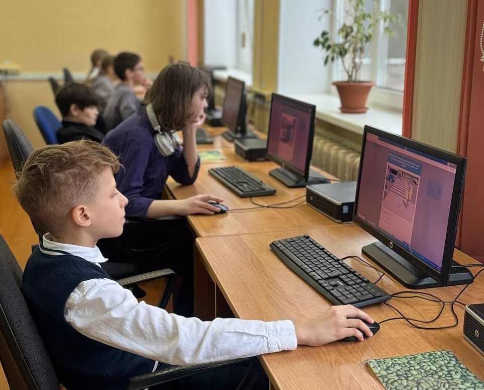 Знание Правил дорожного движения проверяли в школах Минского района