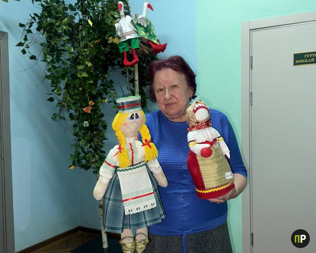 Жительница Минского района создает народные куклы, которые покоряют мир