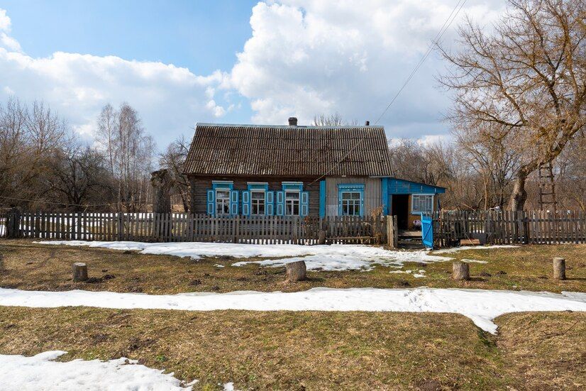 Пустующий дом под Минском продали за 26,7 тыс. долларов
