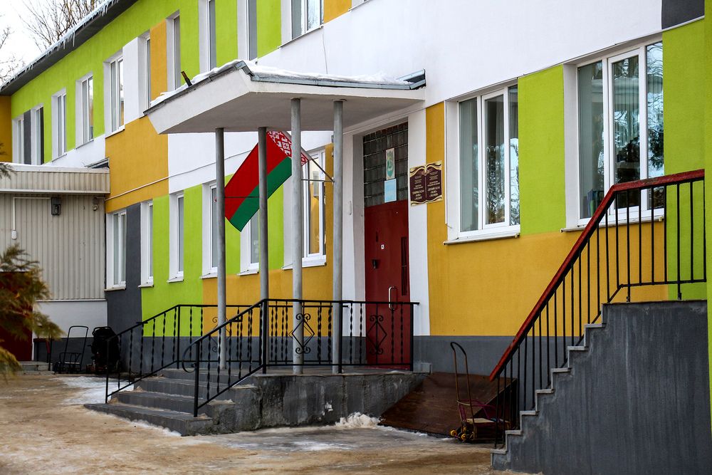 Как мужчина управляет детским садом в Заславле