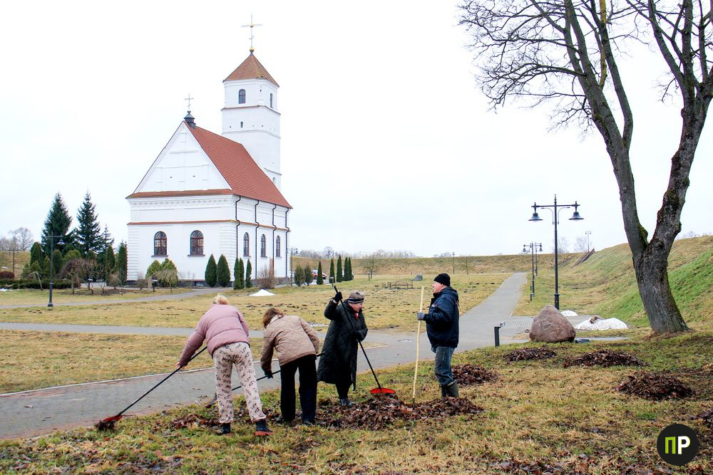 Посмотрели, что сделали в Минском районе во время субботника