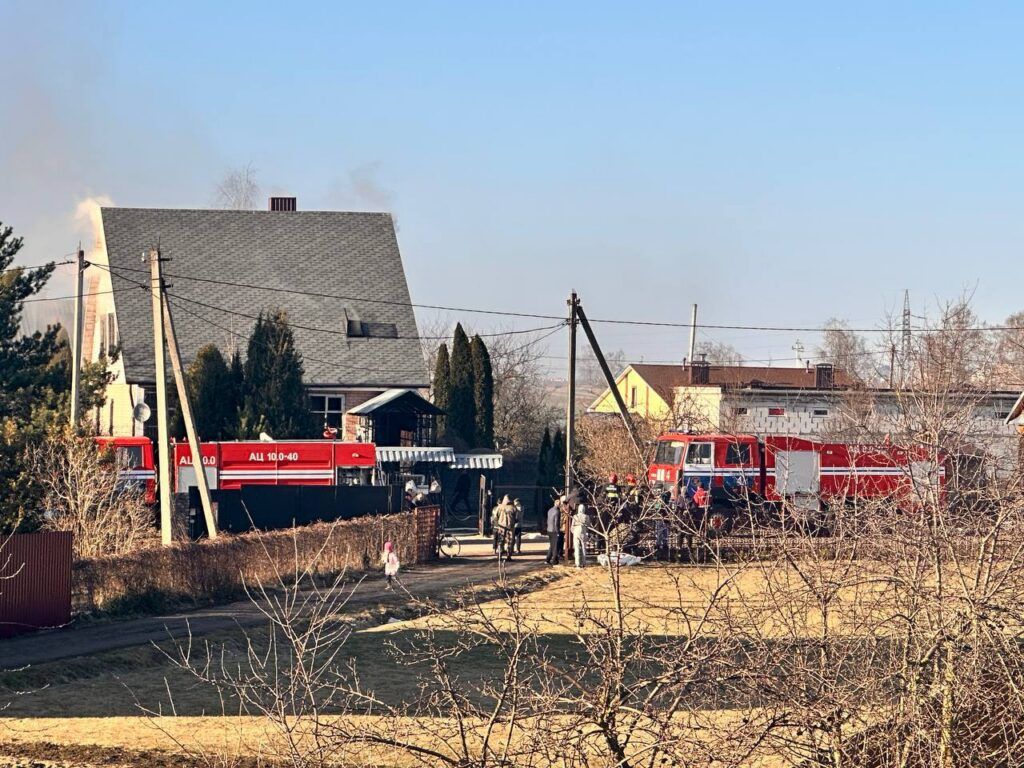 Дом в Климовичах мог загореться из-за непотушенной сигареты — Минский РОЧС