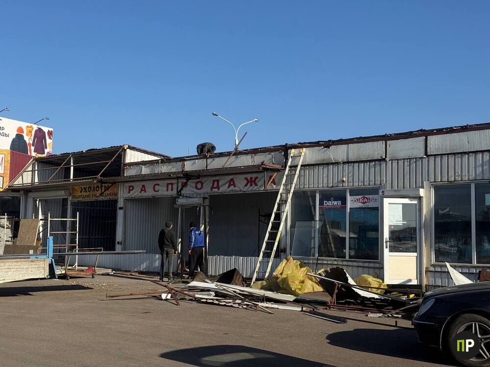 Посмотрели, как на рынке «Ждановичи» готовят место для нового путепровода