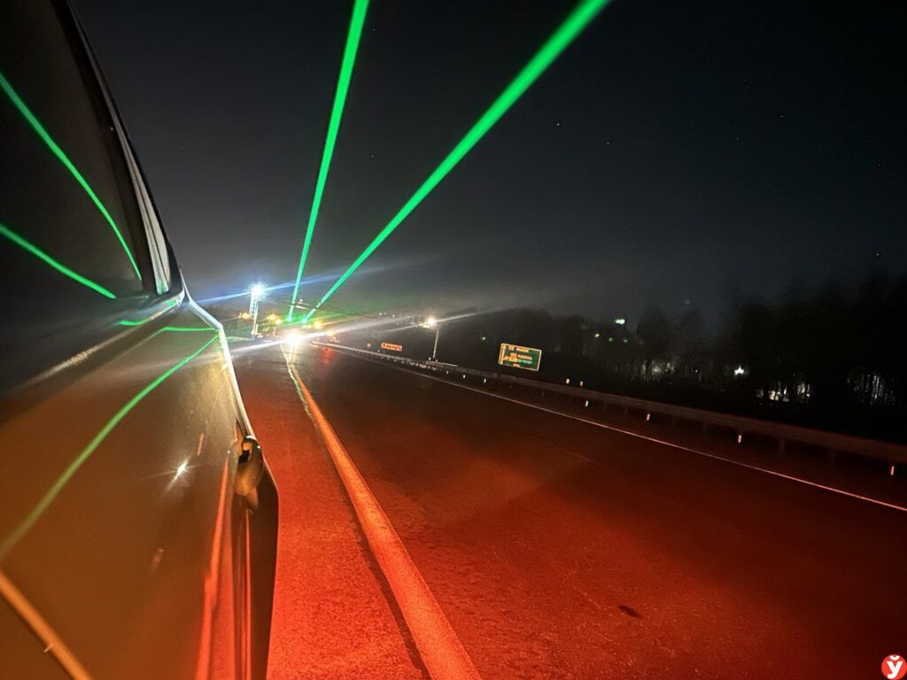 На трассе М-1 под Минском появились лазеры, чтобы будить уснувших водителей